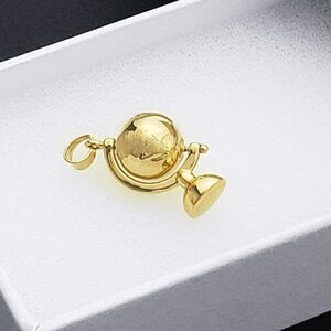 Globe with Stand Planeta del Mundo Pendant 14k Yellow Gold Travel Charm Jewelry